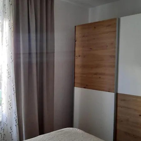 House Old Town Nyaraló *